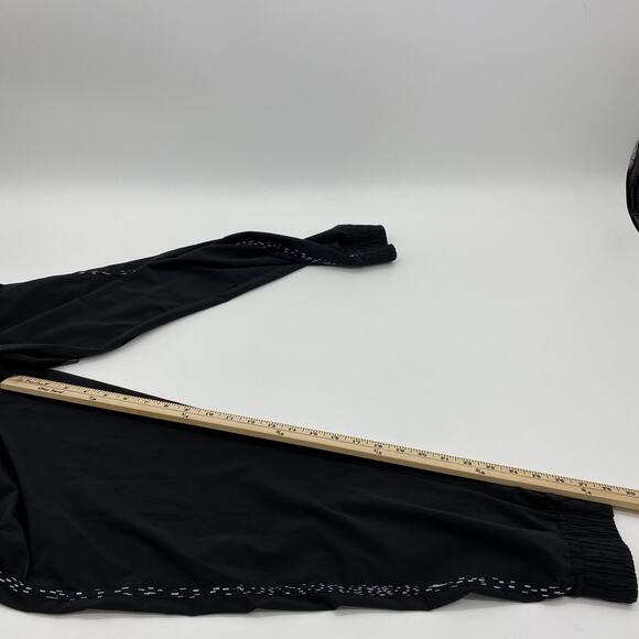 FABLETICS Women's Joggers Size L Black Lightweight Pull-On Track Pants - Picture 6 of 6